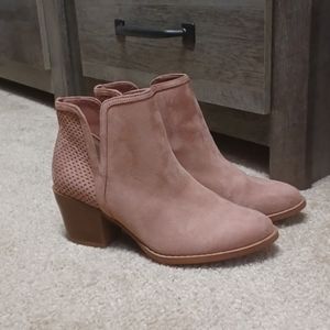 Mauve Loft booties NWOT